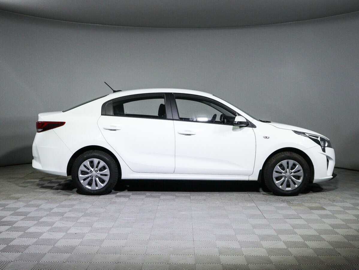 Kia Rio 2021 года с пробегом. Фото: #3