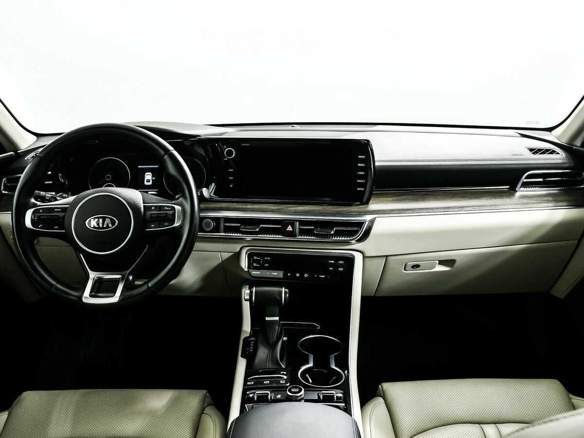 Kia K5 2021 года с пробегом. Фото: #10