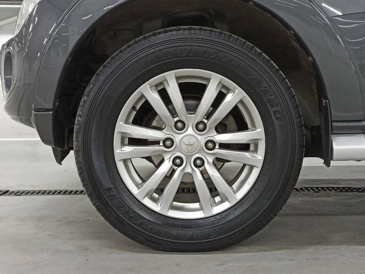 Mitsubishi Pajero 2012 года с пробегом. Фото: #16