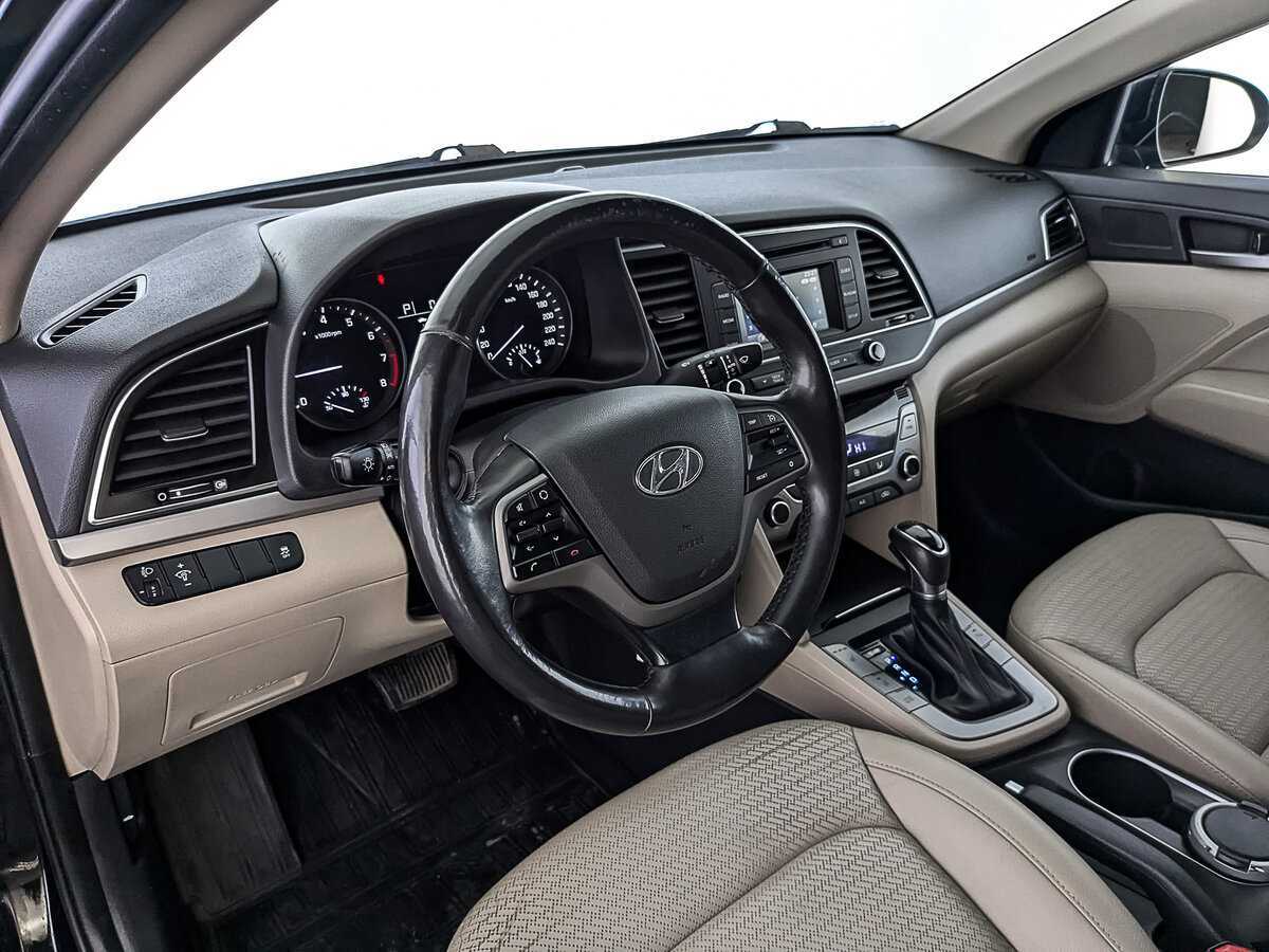 Hyundai Elantra 2017 года с пробегом. Фото: #14
