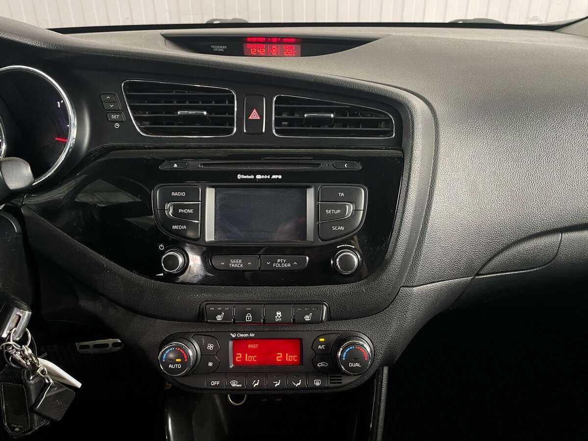 Kia Ceed 2013 года с пробегом. Фото: #14