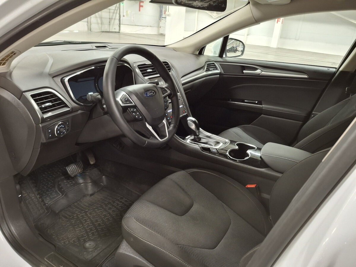Ford Mondeo 2016 года с пробегом. Фото: #15