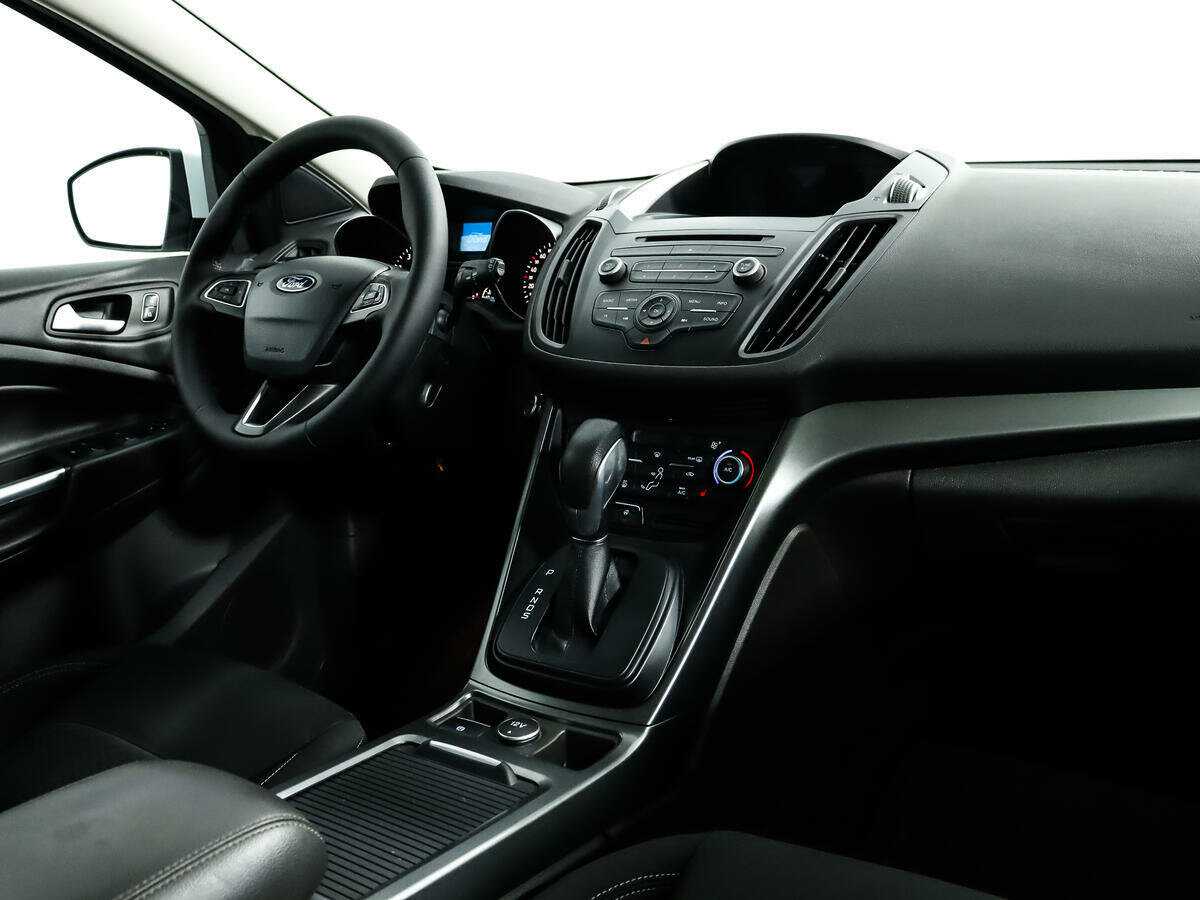 Ford Kuga 2017 года с пробегом. Фото: #9