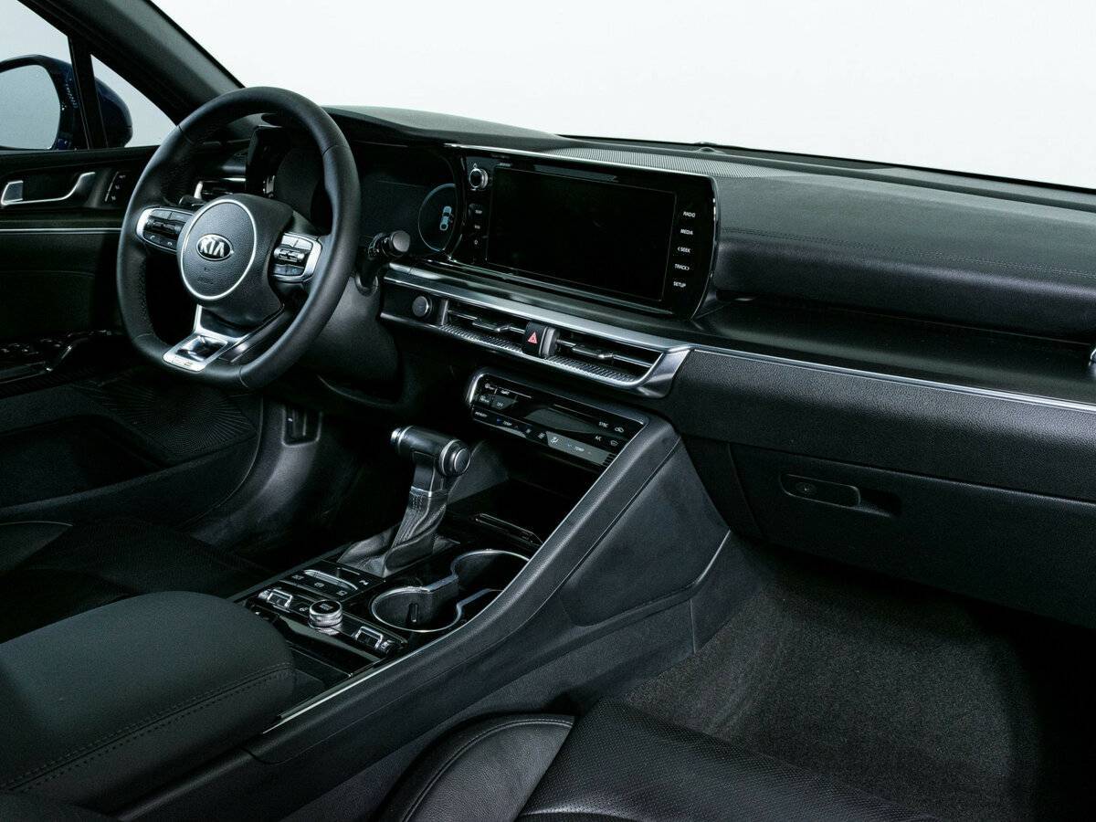 Kia K5 2021 года с пробегом. Фото: #9