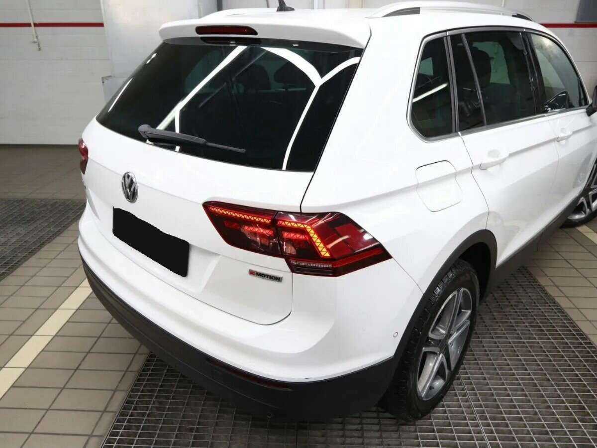 Volkswagen Tiguan 2018 года с пробегом. Фото: #4