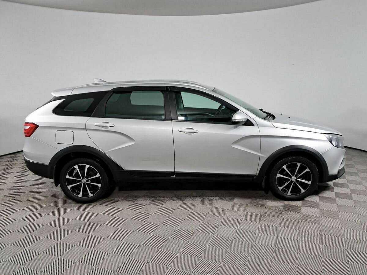 Lada (ВАЗ) Vesta 2018 года с пробегом. Фото: #3