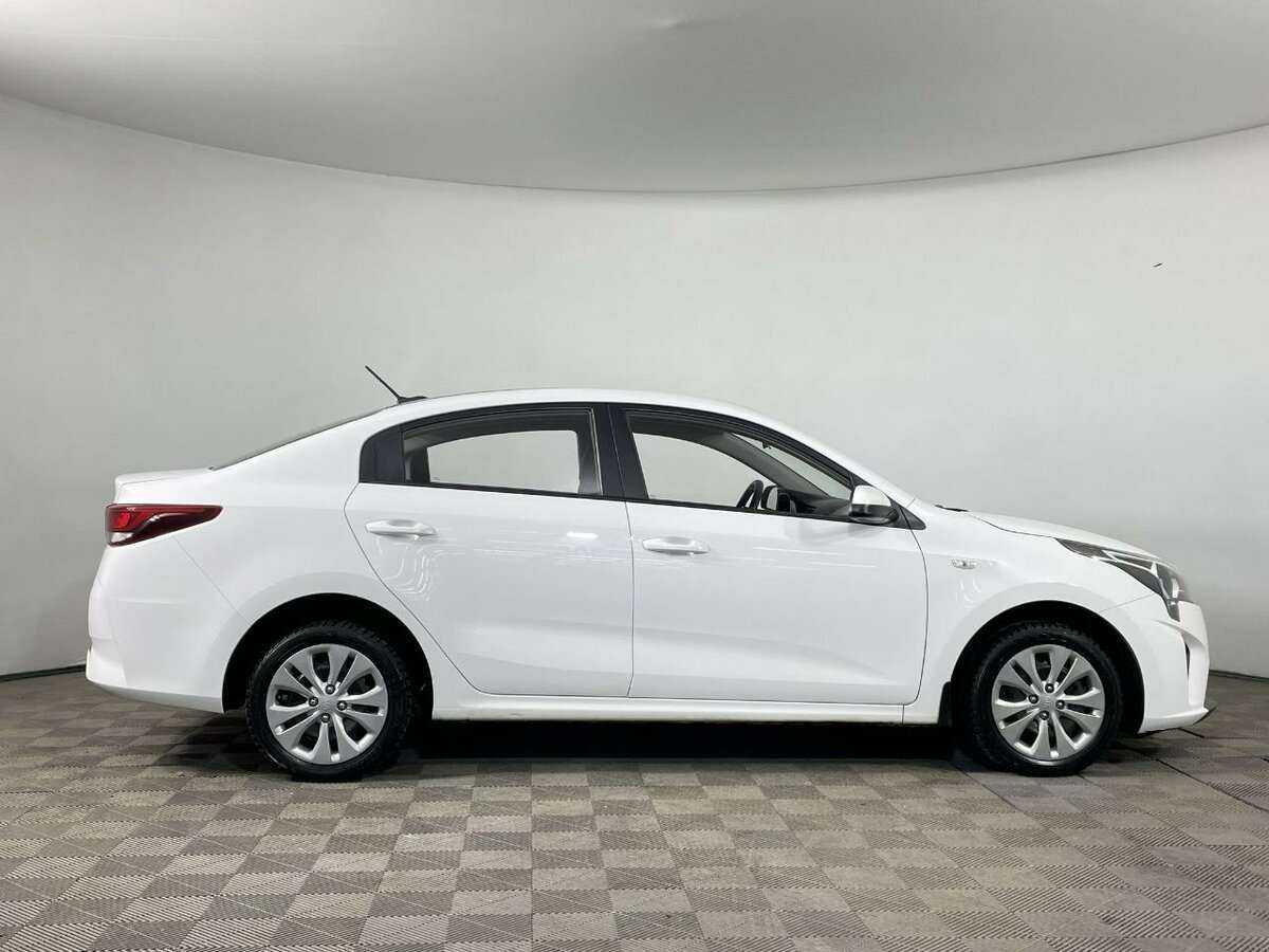 Kia Rio 2021 года с пробегом. Фото: #3