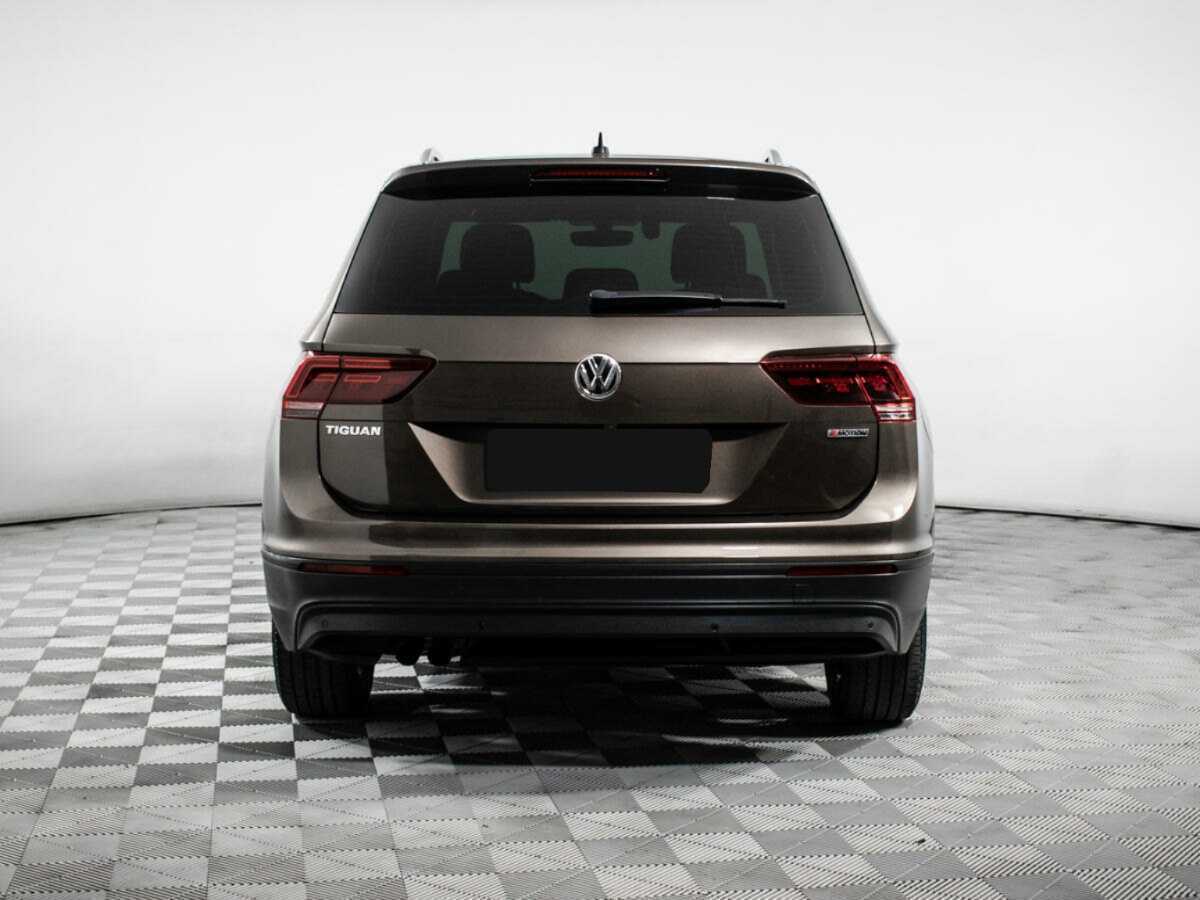 Volkswagen Tiguan 2018 года с пробегом. Фото: #5