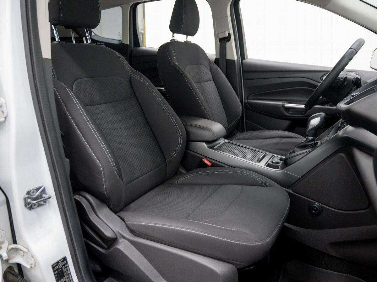 Ford Kuga 2017 года с пробегом. Фото: #8