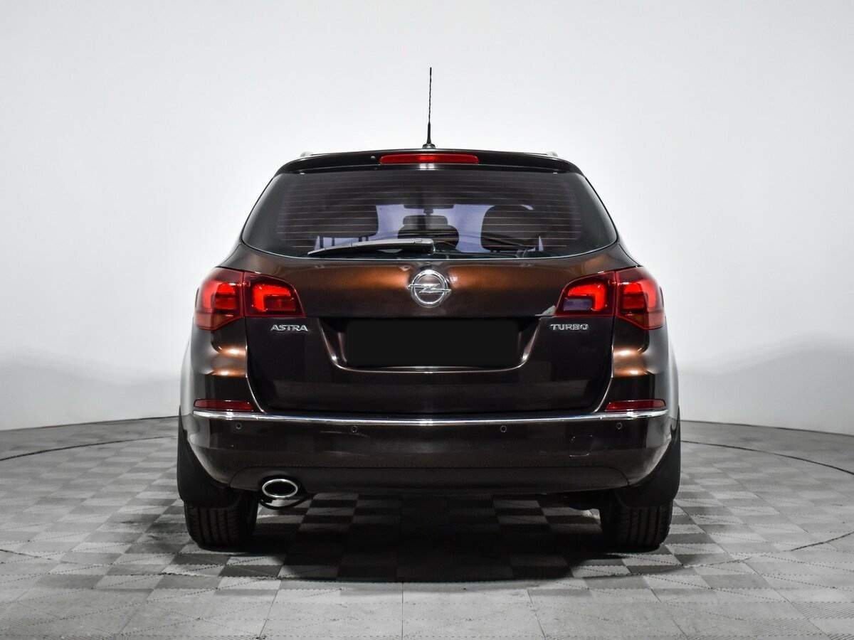 Opel Astra 2013 года с пробегом. Фото: #4