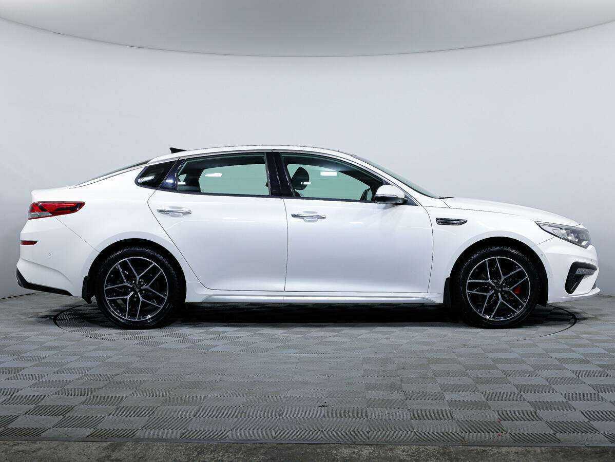 Kia Optima 2018 года с пробегом. Фото: #2