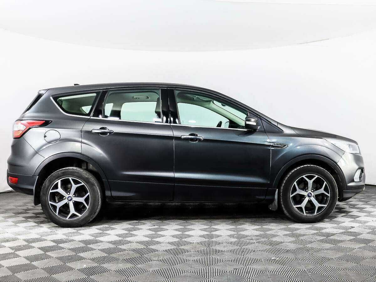 Ford Kuga 2017 года с пробегом. Фото: #3