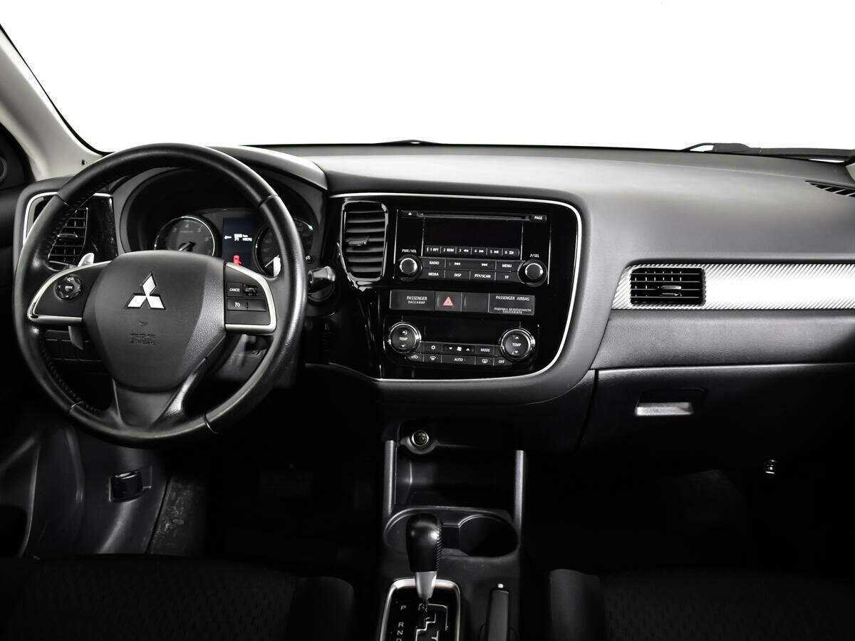 Mitsubishi Outlander 2013 года с пробегом. Фото: #11