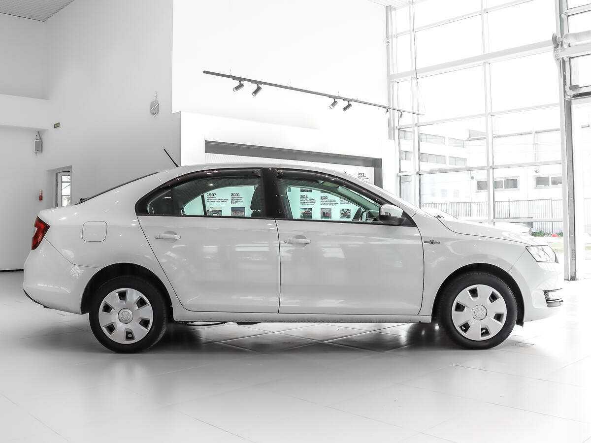 Skoda Rapid 2019 года с пробегом. Фото: #3