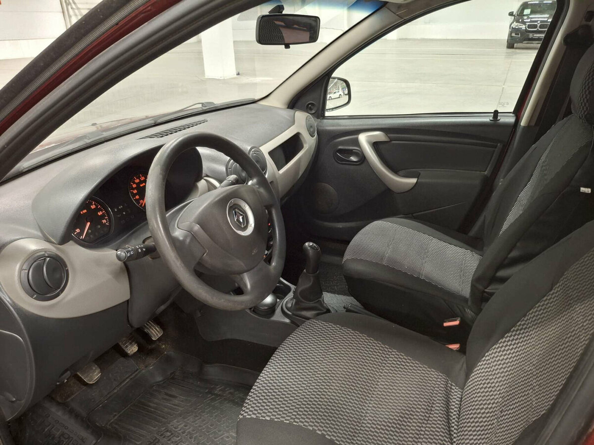 Renault Sandero 2014 года с пробегом. Фото: #14
