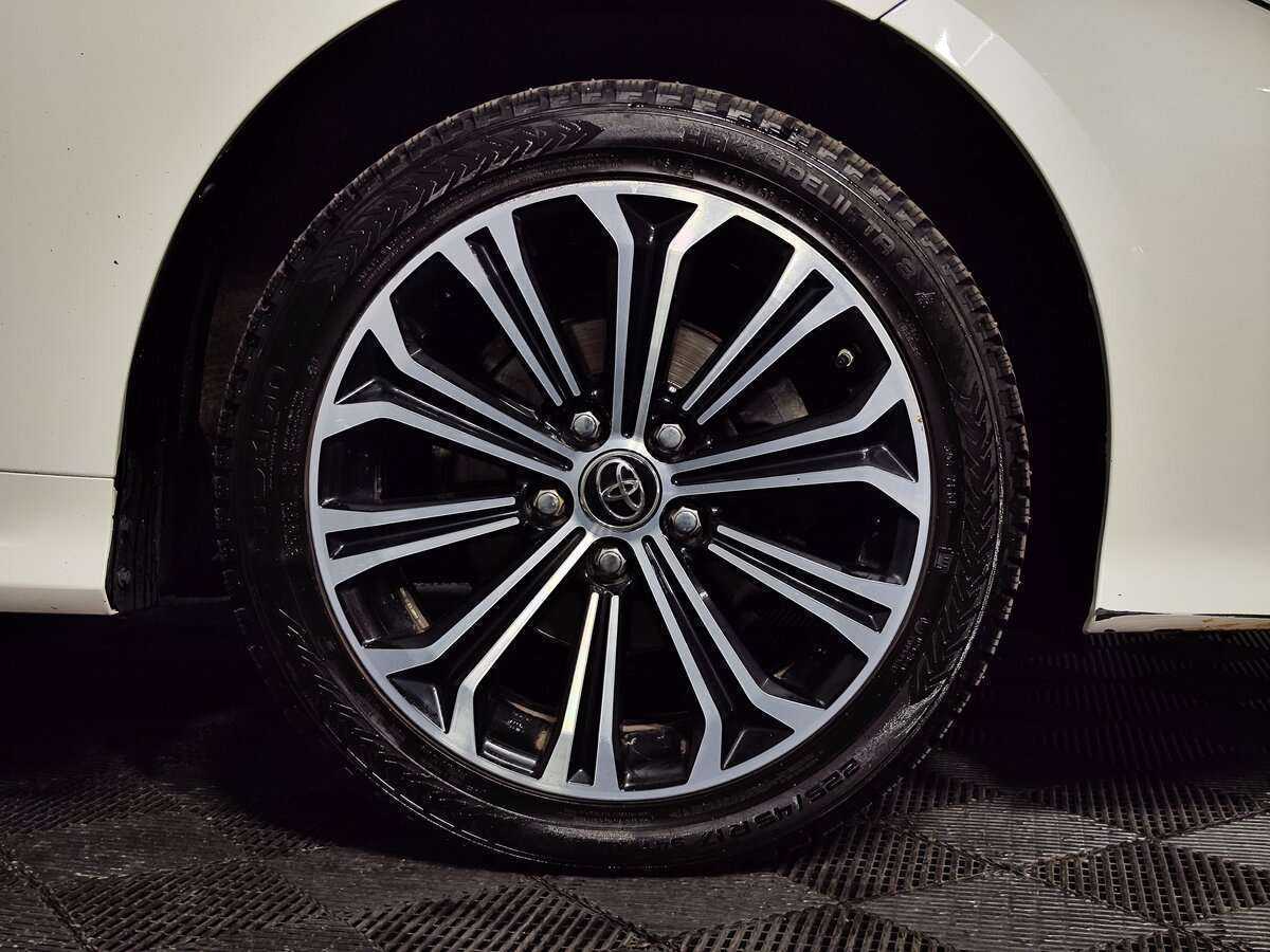 Toyota Corolla 2019 года с пробегом. Фото: #24