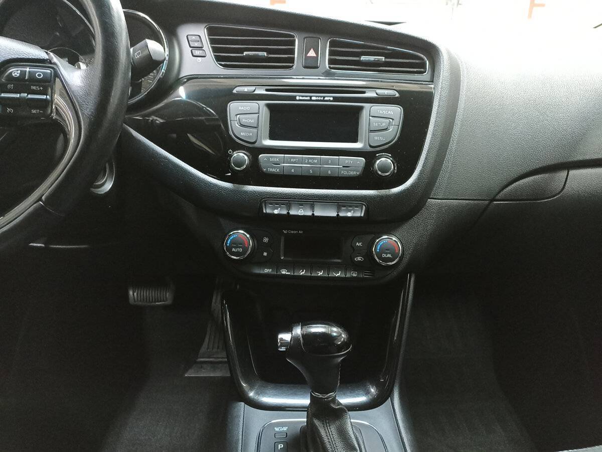 Kia Ceed 2015 года с пробегом. Фото: #14