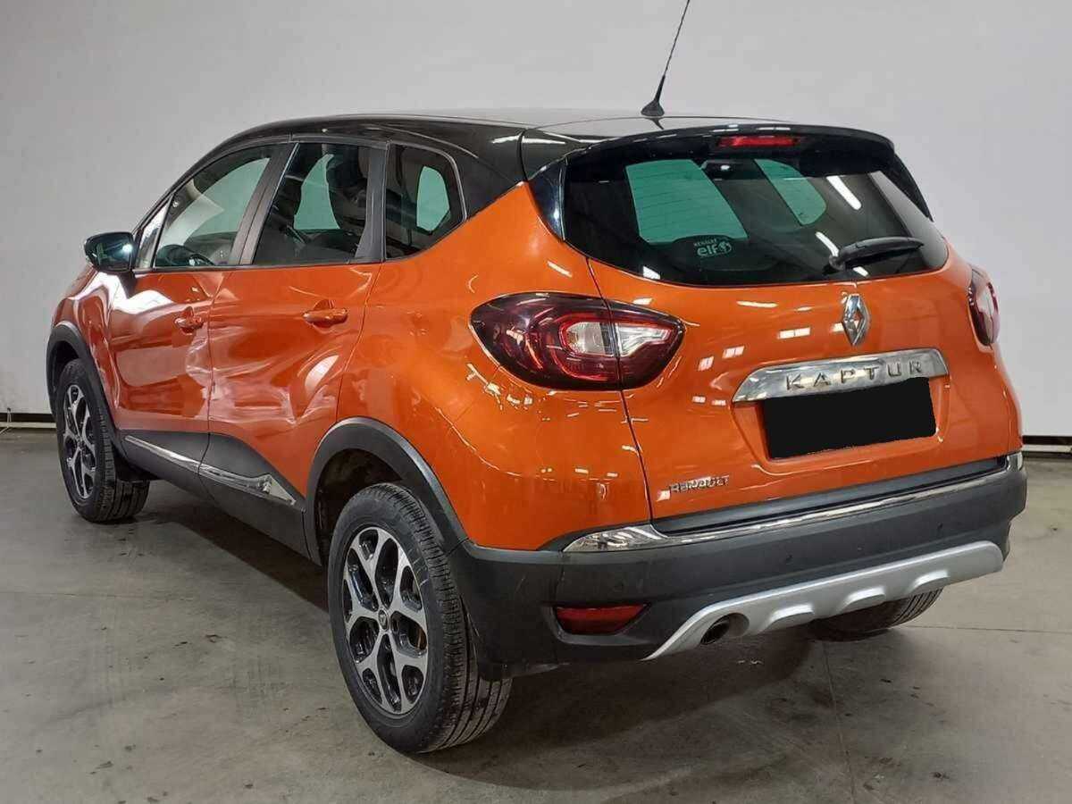 Renault Kaptur 2016 года с пробегом. Фото: #6