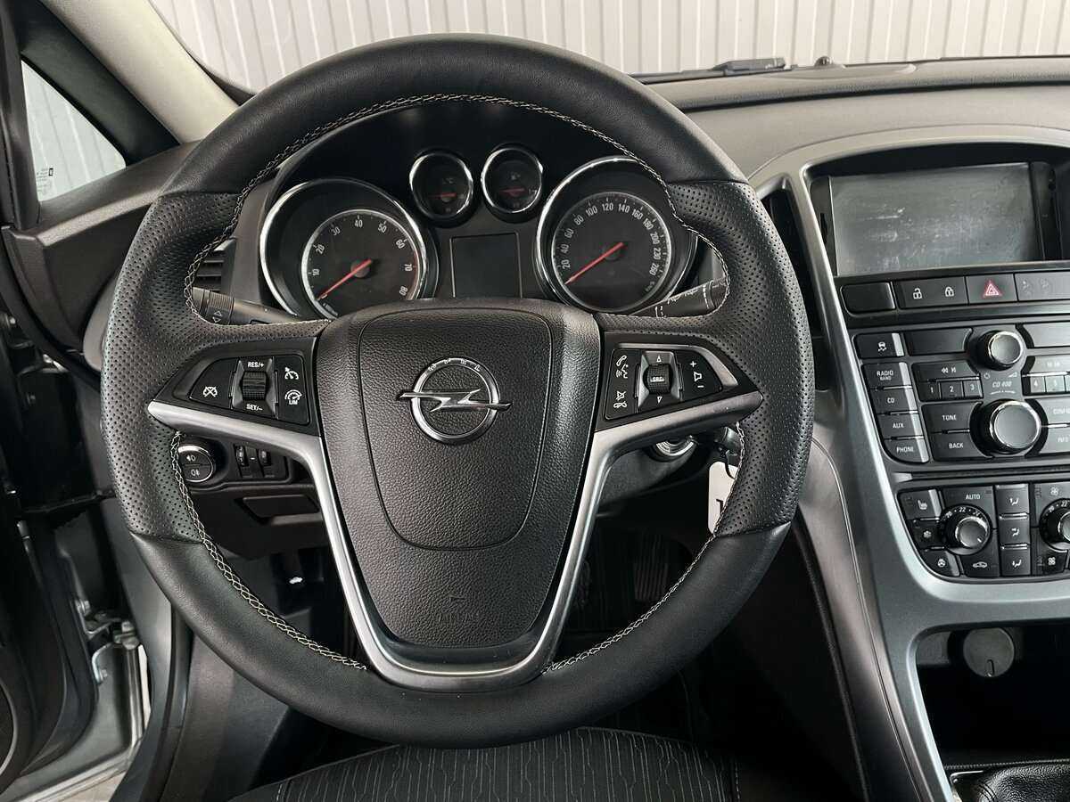 Opel Astra 2012 года с пробегом. Фото: #7