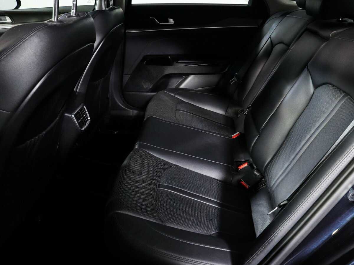 Kia K5 2020 года с пробегом. Фото: #9