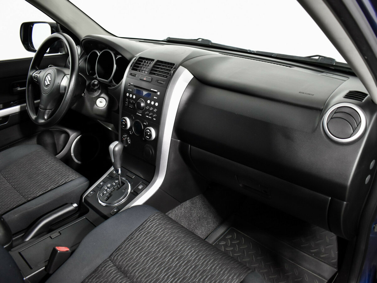 Suzuki Grand Vitara 2014 года с пробегом. Фото: #11