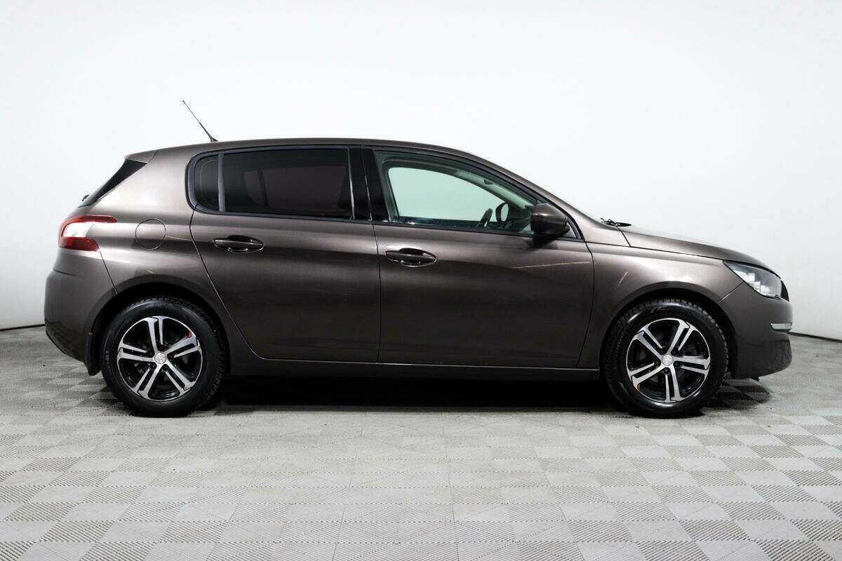 Peugeot 308 2014 года с пробегом. Фото: #3