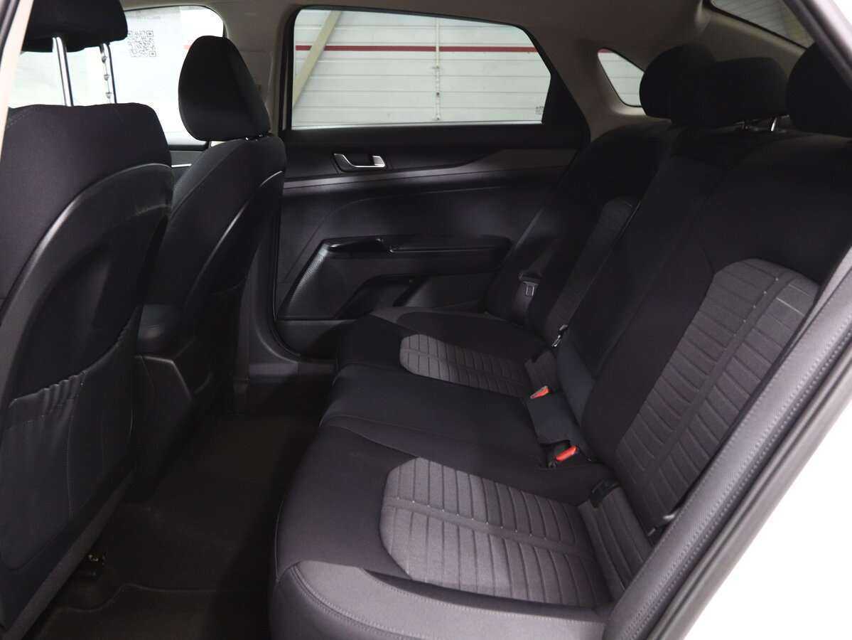 Kia K5 2021 года с пробегом. Фото: #11