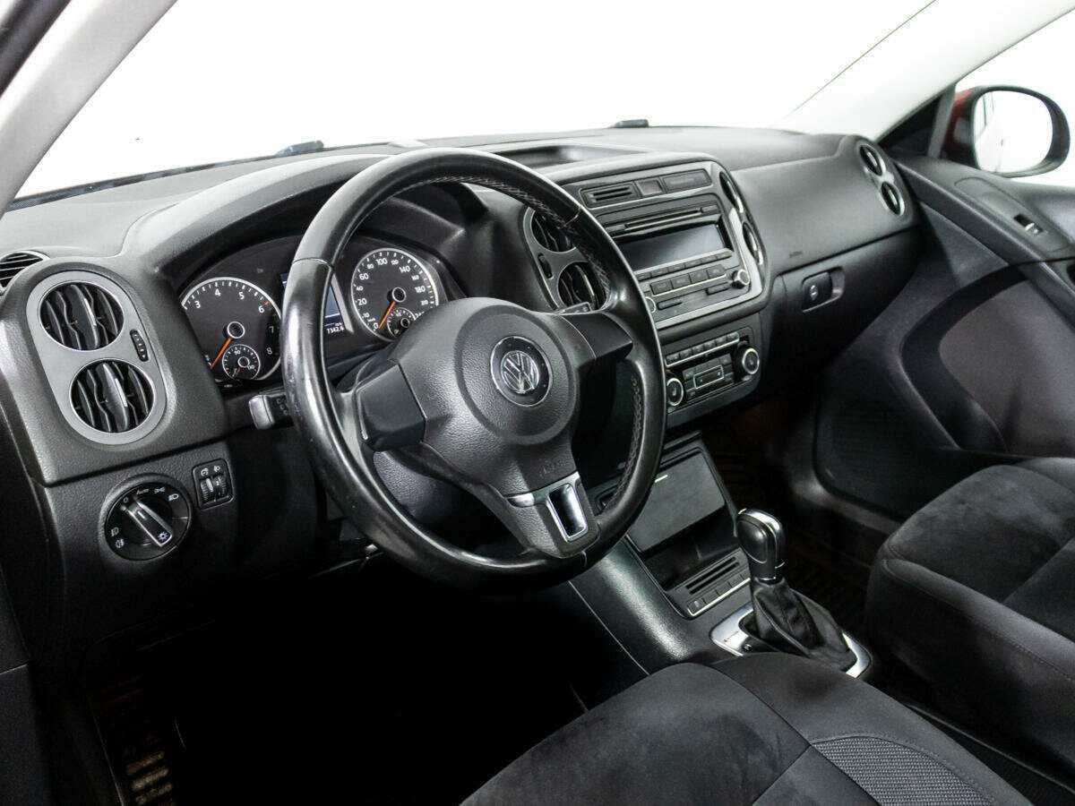 Volkswagen Tiguan 2012 года с пробегом. Фото: #10
