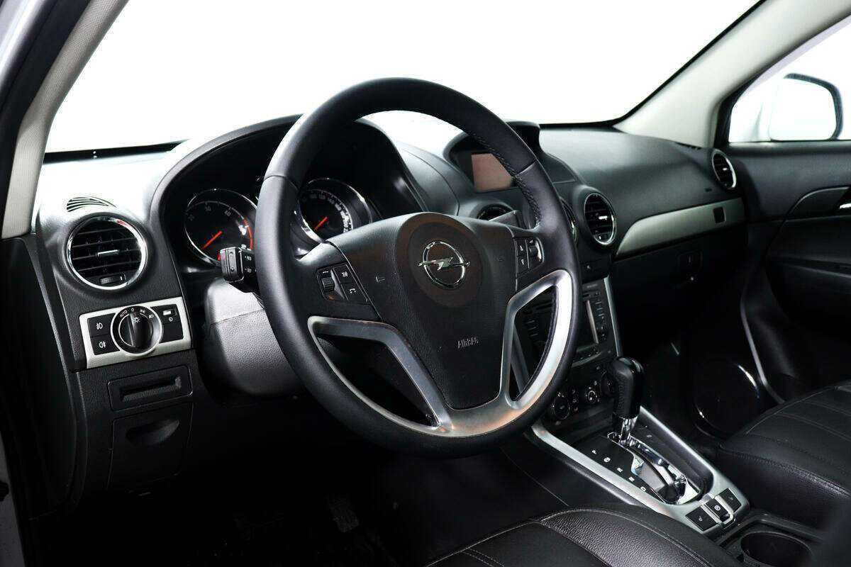 Opel Antara 2014 года с пробегом. Фото: #12