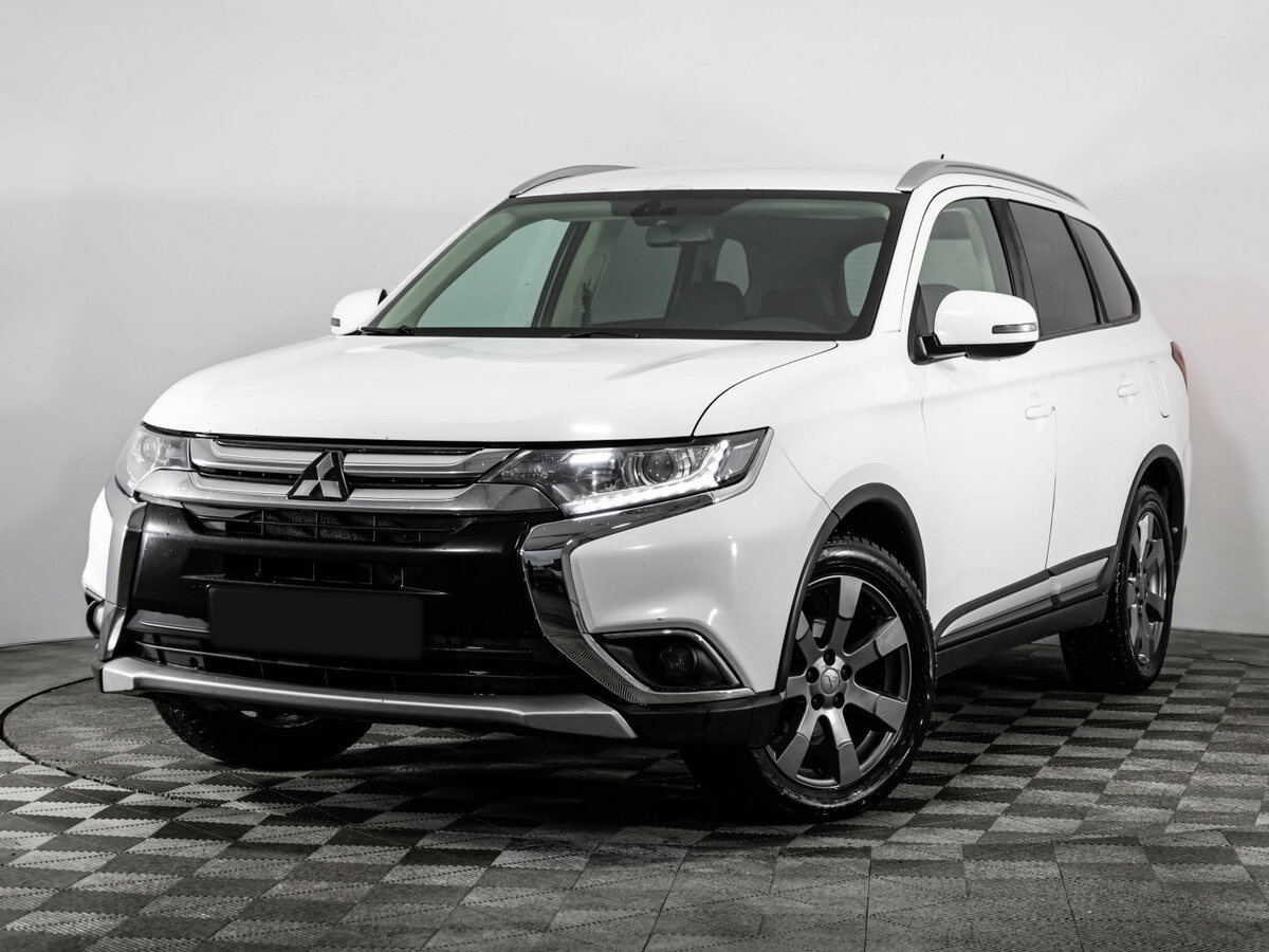 Mitsubishi Outlander 2016 года с пробегом. Посмотреть фото