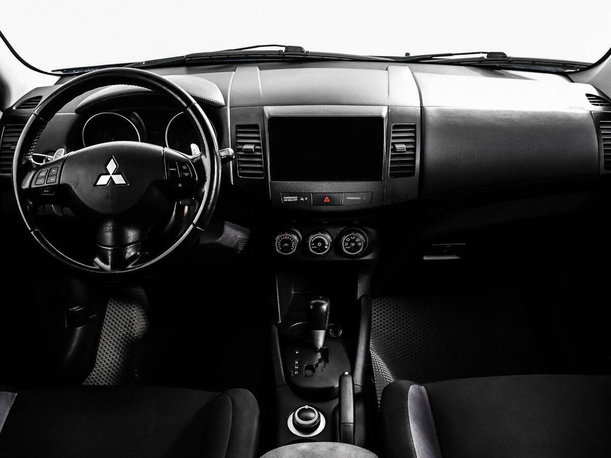 Mitsubishi Outlander 2012 года с пробегом. Фото: #9