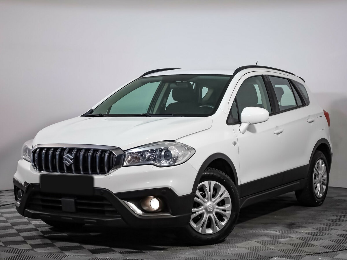 Suzuki SX4 2017 года с пробегом. Посмотреть фото
