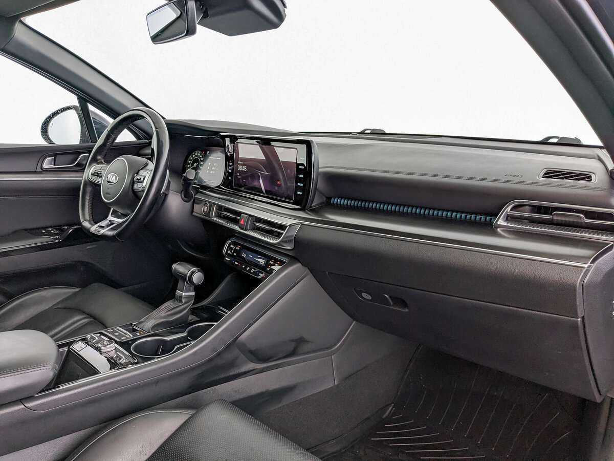 Kia K5 2021 года с пробегом. Фото: #8