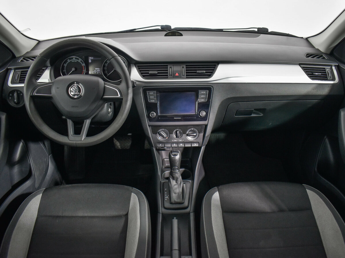 Skoda Rapid 2018 года с пробегом. Фото: #12