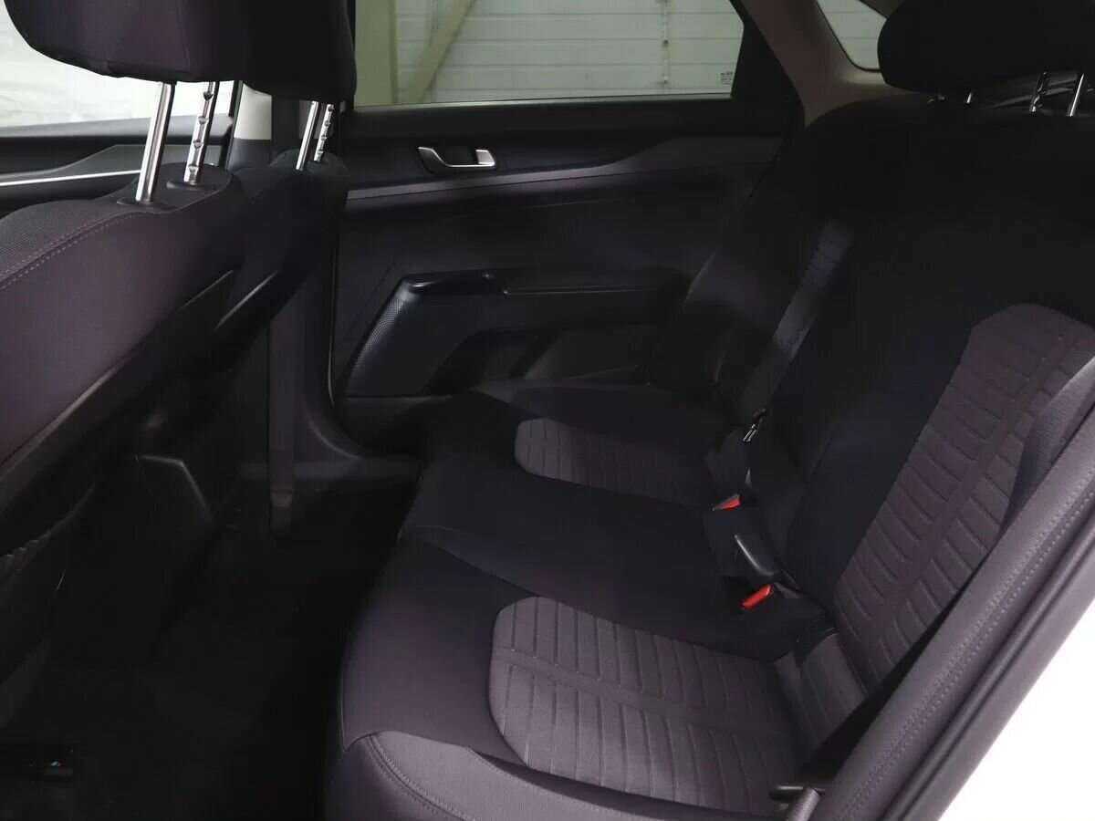 Kia K5 2020 года с пробегом. Фото: #12