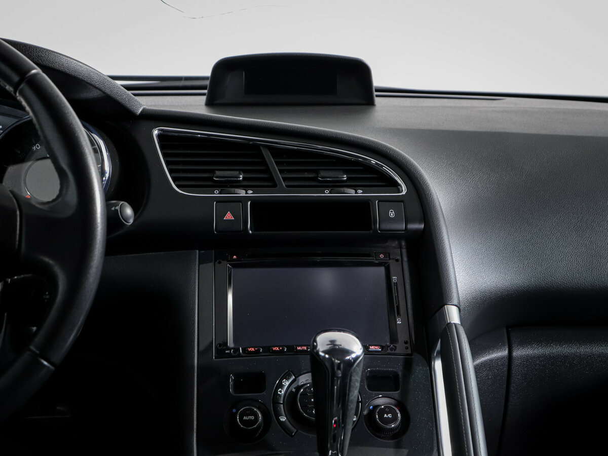 Peugeot 3008 2016 года с пробегом. Фото: #10