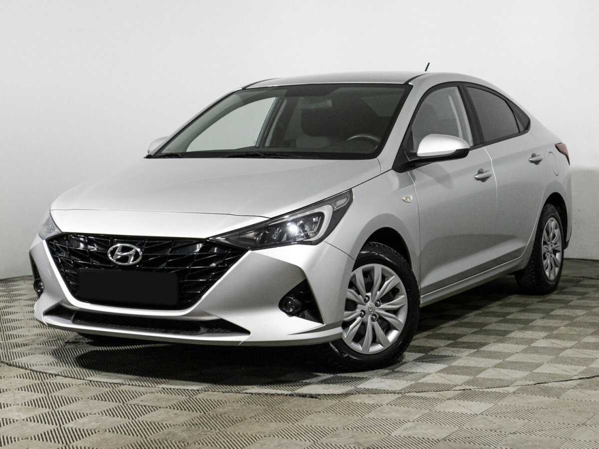 Hyundai Solaris 2022 года с пробегом. Посмотреть фото