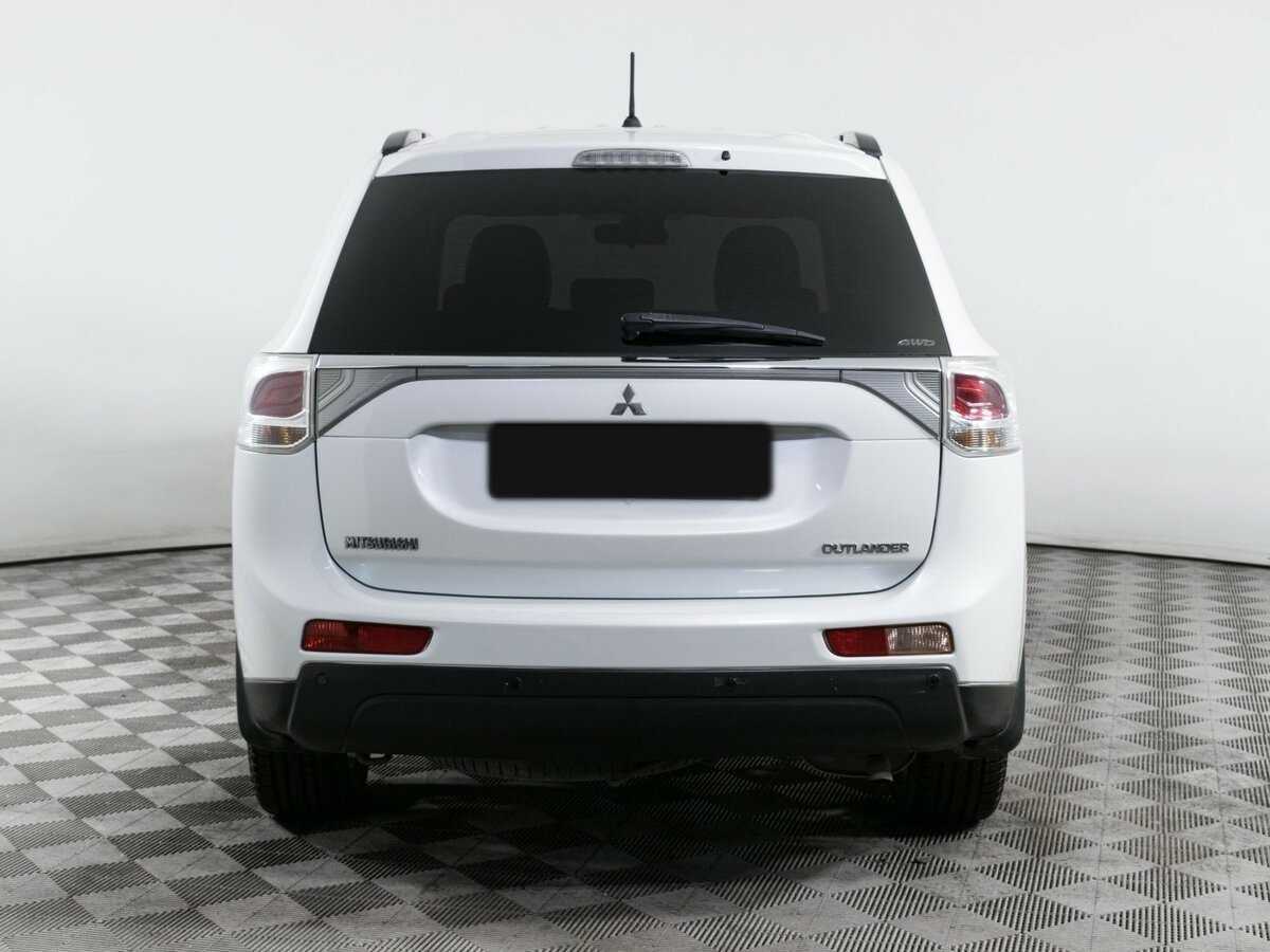 Mitsubishi Outlander 2013 года с пробегом. Фото: #4