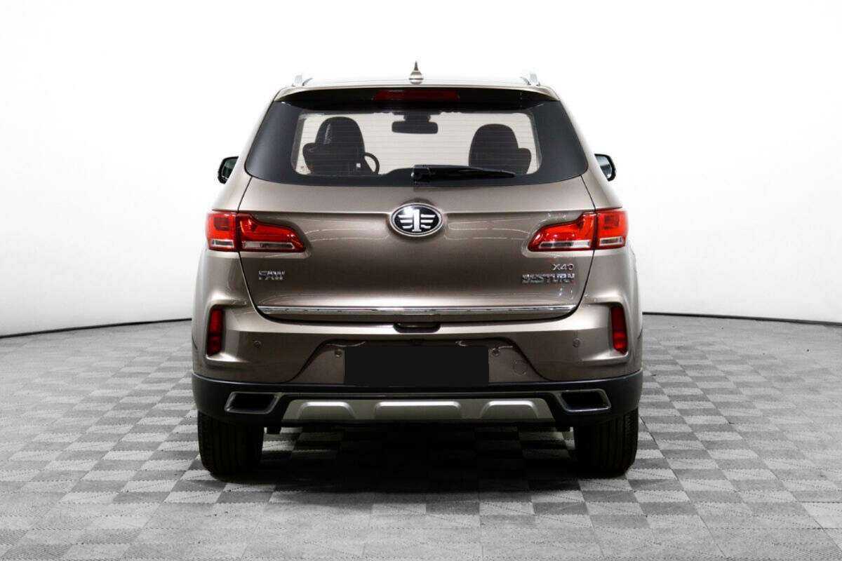 FAW Besturn X40 2019 года с пробегом. Фото: #5