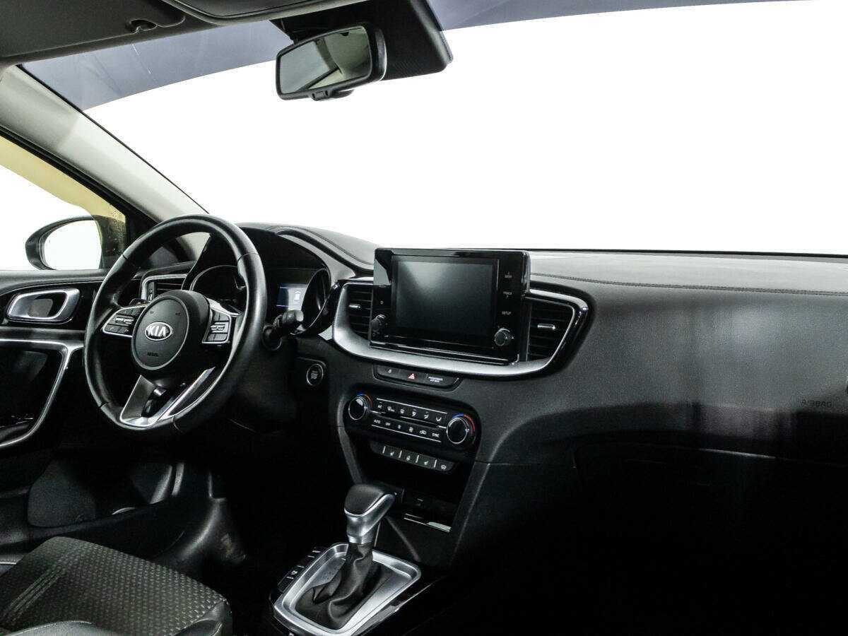 Kia Ceed 2020 года с пробегом. Фото: #8