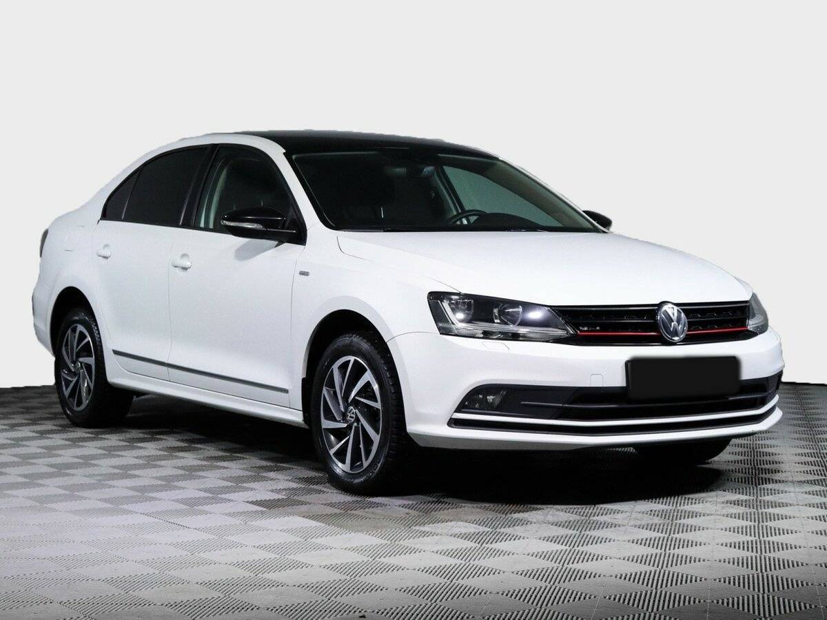Volkswagen Jetta 2018 года с пробегом. Фото: #2
