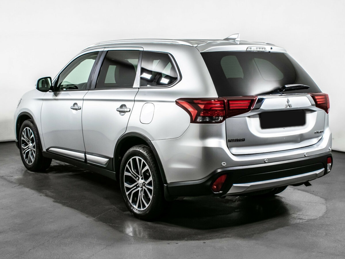 Mitsubishi Outlander 2017 года с пробегом. Фото: #6