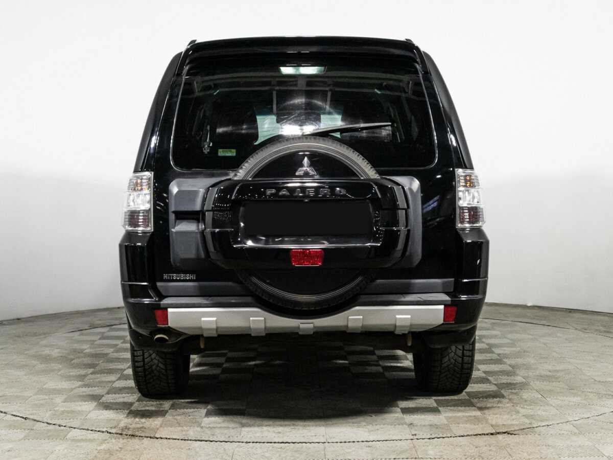 Mitsubishi Pajero 2012 года с пробегом. Фото: #4