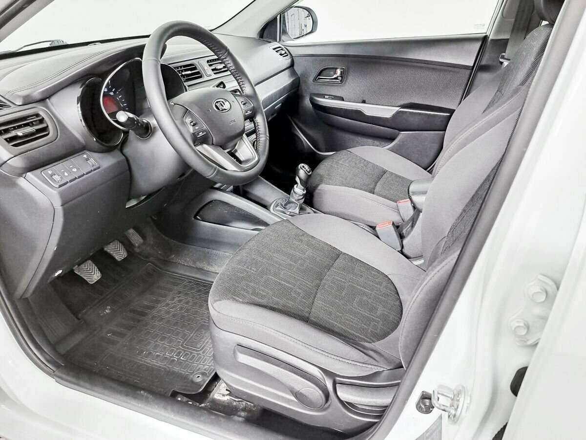 Kia Rio 2013 года с пробегом. Фото: #13
