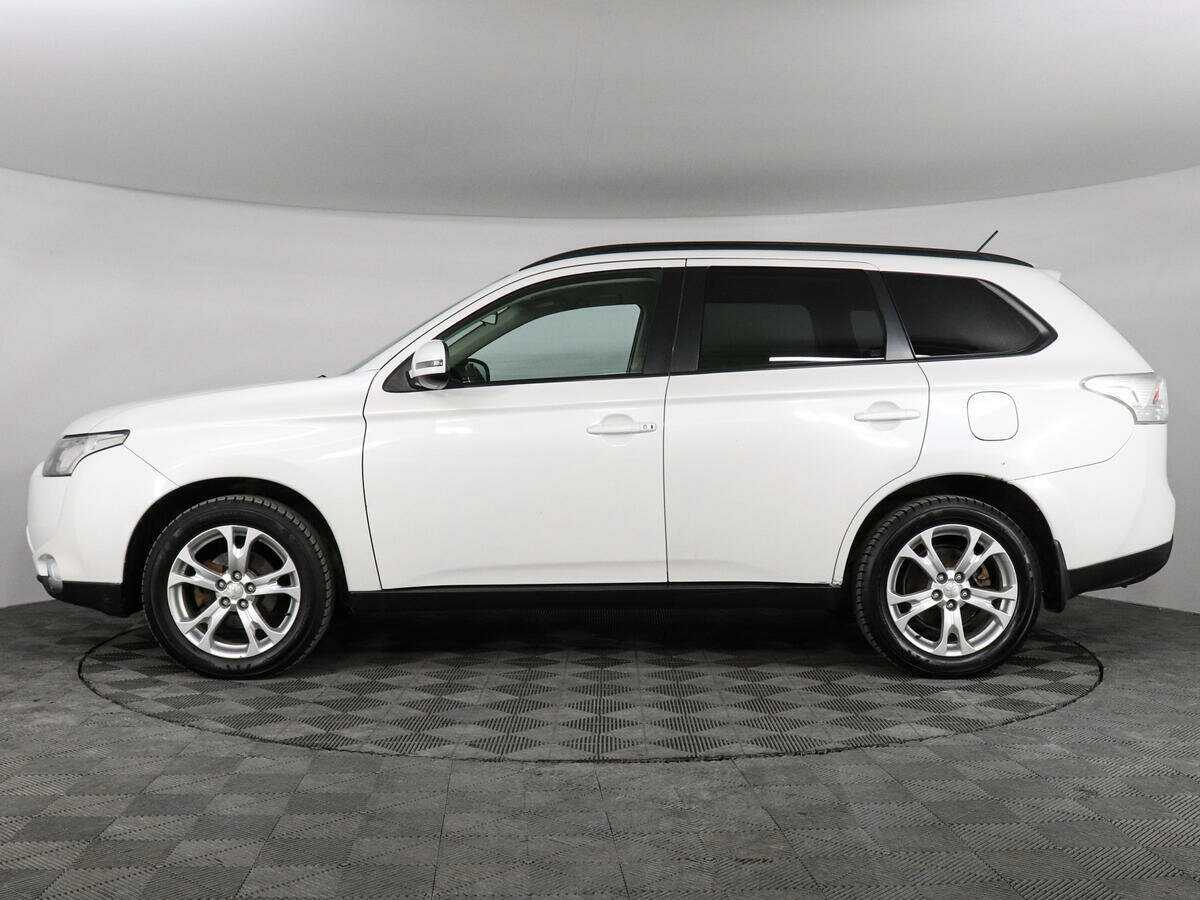 Mitsubishi Outlander 2013 года с пробегом. Фото: #7