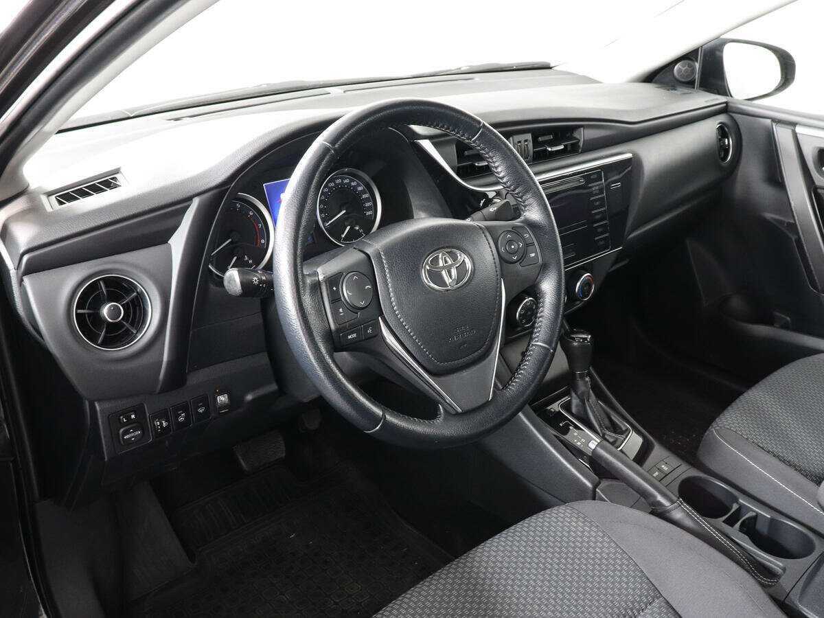 Toyota Corolla 2017 года с пробегом. Фото: #8