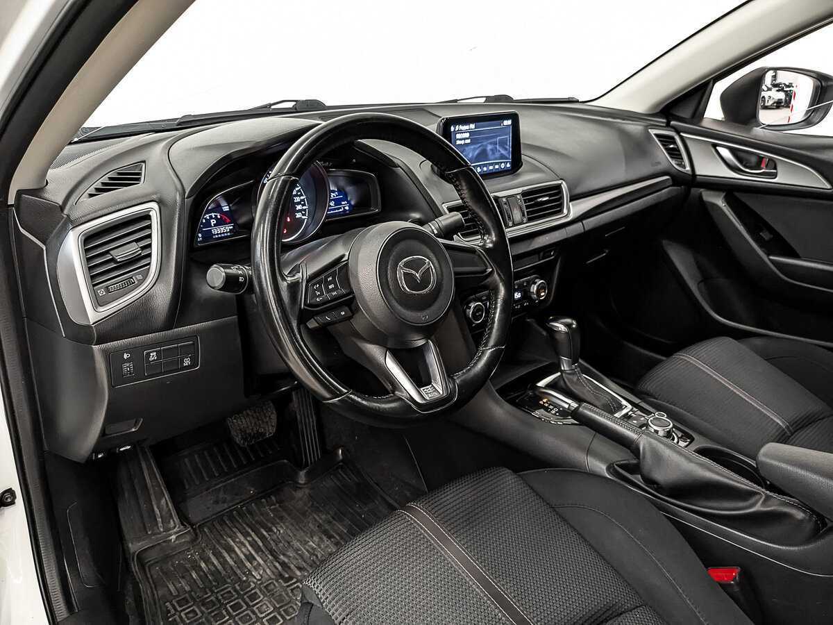 Mazda 3 2018 года с пробегом. Фото: #12