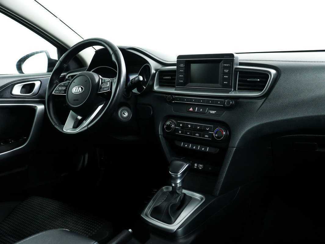 Kia Ceed 2019 года с пробегом. Фото: #8