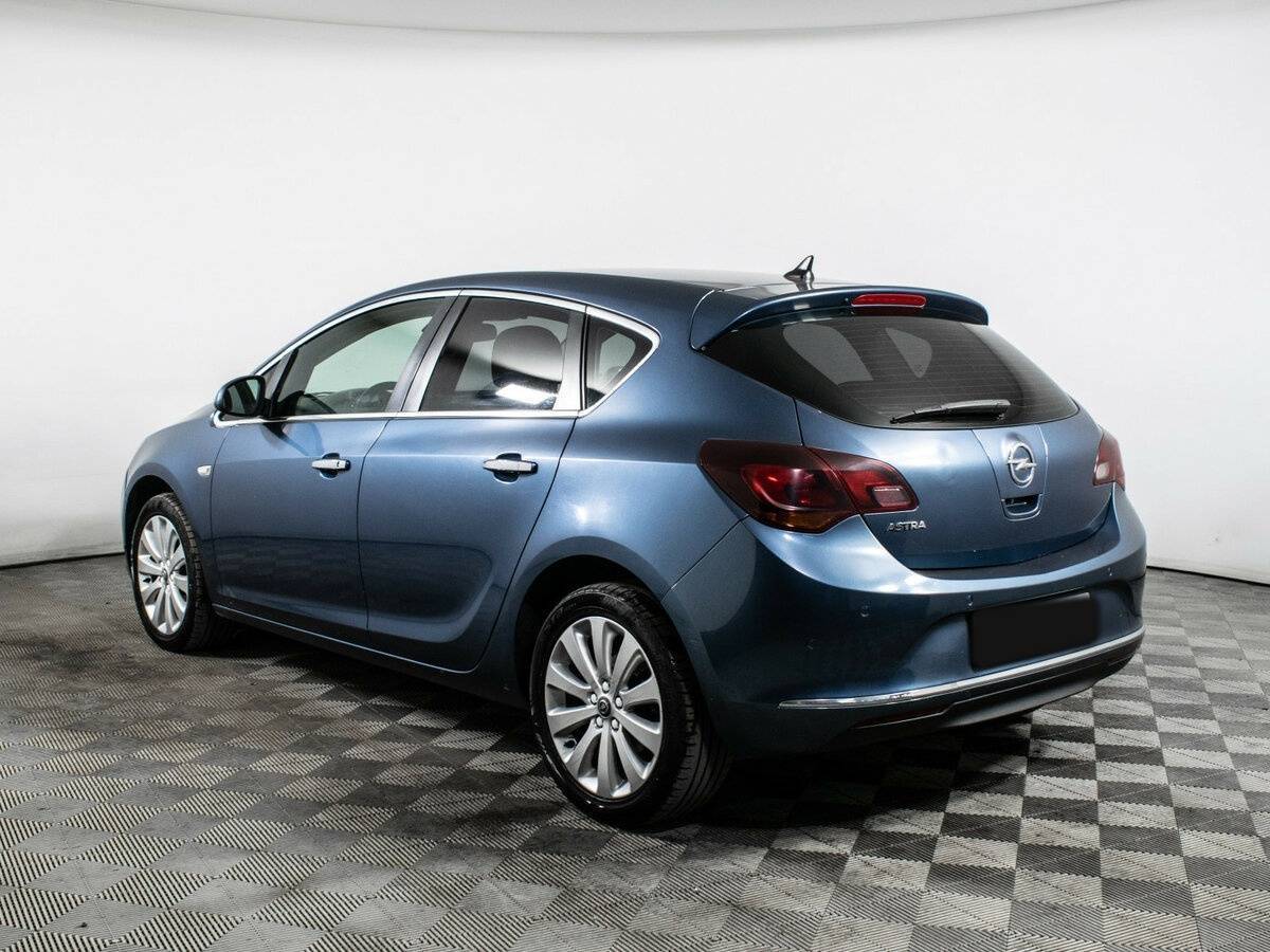 Opel Astra 2013 года с пробегом. Фото: #5