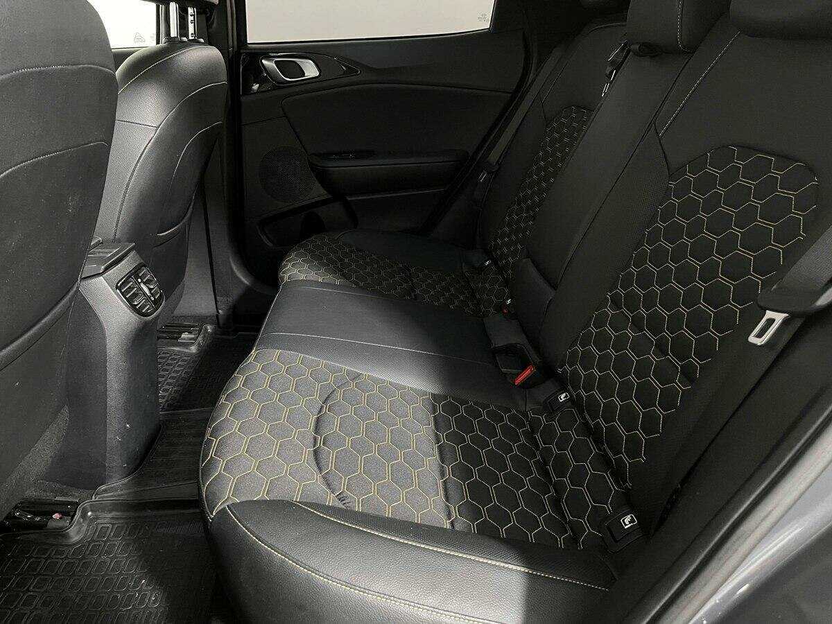 Kia XCeed 2020 года с пробегом. Фото: #9